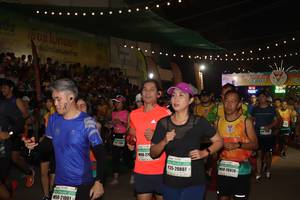 BIB: 270, 26920, 20807, 21001
                            <button type="button" onclick="openModal(9884083)" class="btn btn-primary btn-sm float-right btn-popup" data-toggle="modal" data-target=".modal-high-quality">
                        <i class="fas fa-shopping-cart"></i> Add to Cart
                    </button>
                                            <button type="button" onclick="isThisMe(9884083, true)" class="btn btn-success btn-sm float-right btn-popup btn-isme hidden" data-toggle="tooltip" data-placement="bottom" title="นี่คือรูปของคุณใช่ไหม คลิกที่นี่เพื่อเอาเข้าอัลบั้ม">
                        <i class="fas fa-plus"></i> Add to album
                    </button>
                    <button type="button" onclick="isThisMe(9884083, false)" class="btn btn-warning btn-sm float-right btn-popup btn-isnotme hidden">
                        <i class="fas fa-ban"></i> Remove from album
                    </button>